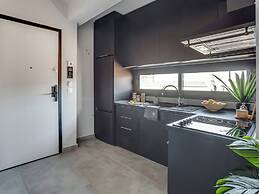 Sanders Old Port Thessaloniki