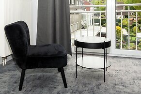 Hotel Deluxe