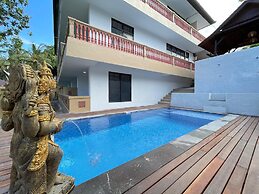 Rai Wood Carver and Homestay