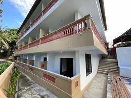 Rai Wood Carver and Homestay