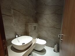 The White IBIS A Boutique Hotel