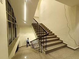 The White IBIS A Boutique Hotel