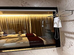 The White IBIS A Boutique Hotel