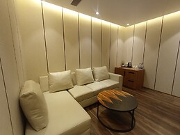 The White IBIS A Boutique Hotel