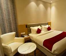 The White IBIS A Boutique Hotel