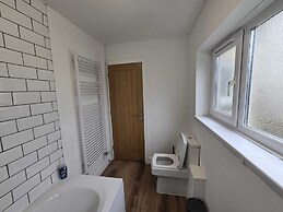 Newly Renovated 4 Bedroom House