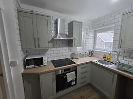 Newly Renovated 4 Bedroom House