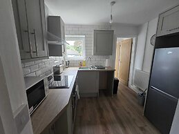 Newly Renovated 4 Bedroom House