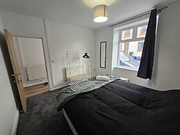 Newly Renovated 4 Bedroom House