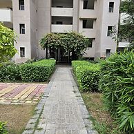 Lux Studio Epic Stay