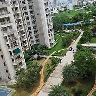 Lux Studio Epic Stay