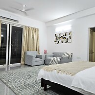 Lux Studio Epic Stay