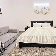 Lux Studio Epic Stay