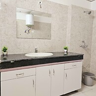 Lux Studio Epic Stay