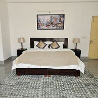 Lux Studio Epic Stay