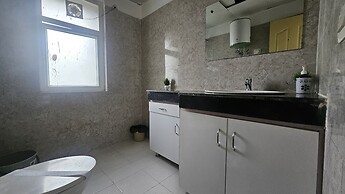 Lux Studio Epic Stay