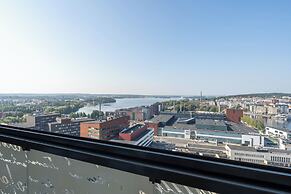 Fabulous 1BR Apt with Sauna & Views