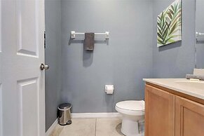 Cozy 2Bd Spa Jacuzzi Close to Disney Encantada 3029