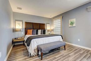 Cozy 2Bd Spa Jacuzzi Close to Disney Encantada 3029