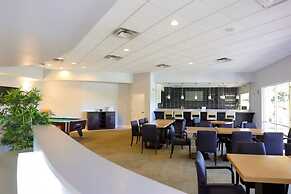 Cozy 2Bd Spa Jacuzzi Close to Disney Encantada 3029