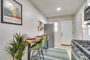 Albuquerque Retreat w/ Hot Tub - Central Location!