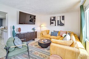 Central Albuquerque Getaway w/ Hot Tub & Grill!