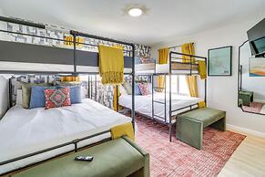 Central Albuquerque Getaway w/ Hot Tub & Grill!