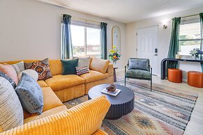 Central Albuquerque Getaway w/ Hot Tub & Grill!