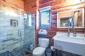 Forested Flagstaff Cabin ~ 23 Mi From Downtown