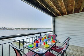 Lakefront Condo in Osage Beach: Balcony + Views!