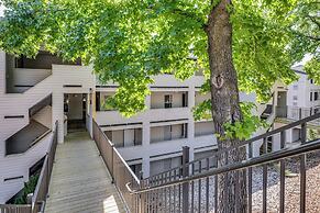 Lakefront Condo in Osage Beach: Balcony + Views!