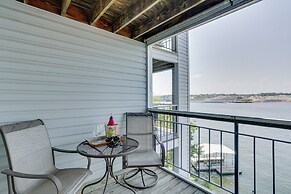 Lakefront Condo in Osage Beach: Balcony + Views!