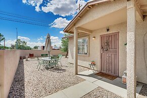 Tucson Retreat 4 Mi to Downtown: Dogs Welcome!