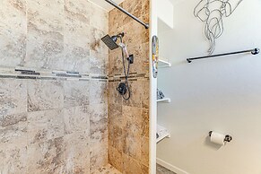 Tucson Retreat 4 Mi to Downtown: Dogs Welcome!