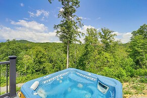 Secluded Lenoir Tiny Home w/ Private Hot Tub!