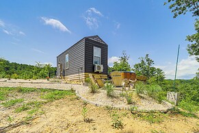 Secluded Lenoir Tiny Home w/ Private Hot Tub!