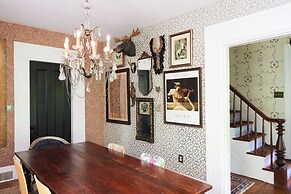 Ulster County Farmhouse Near Waterfalls & Winery!