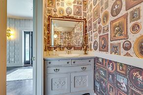 Eclectic Ulster County Cabin w/ Private Hot Tub