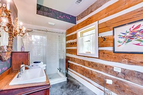 Eclectic Ulster County Cabin w/ Private Hot Tub