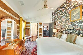 Eclectic Ulster County Cabin w/ Private Hot Tub