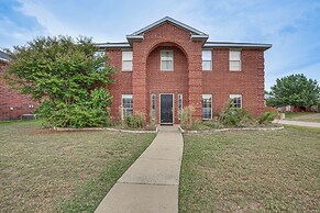 Pet-friendly Allen Home ~ 30 Mi to Dallas!