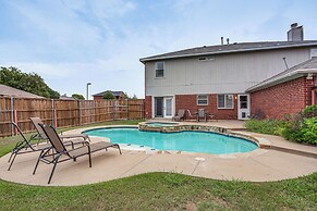 Pet-friendly Allen Home ~ 30 Mi to Dallas!