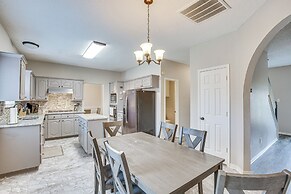 Pet-friendly Allen Home ~ 30 Mi to Dallas!