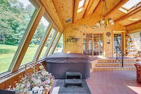 Private Hot Tub: Hudson Valley Cabin Retreat!