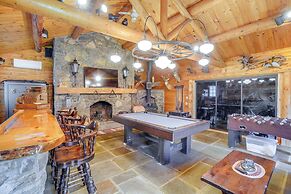 Private Hot Tub: Hudson Valley Cabin Retreat!