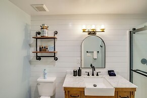 Private Hot Tub: Hudson Valley Cabin Retreat!