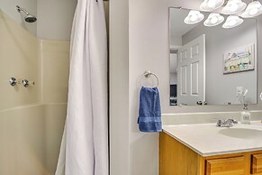 Resort Condo w/ Loft: 1 Mi to Attitash Mountain!