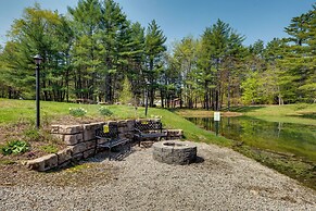 Resort Condo w/ Loft: 1 Mi to Attitash Mountain!