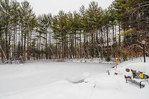 Resort Condo w/ Loft: 1 Mi to Attitash Mountain!