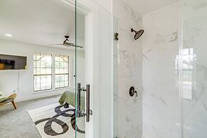 11 Mi to Golf: Home w/ Fishing Pond in Hempstead